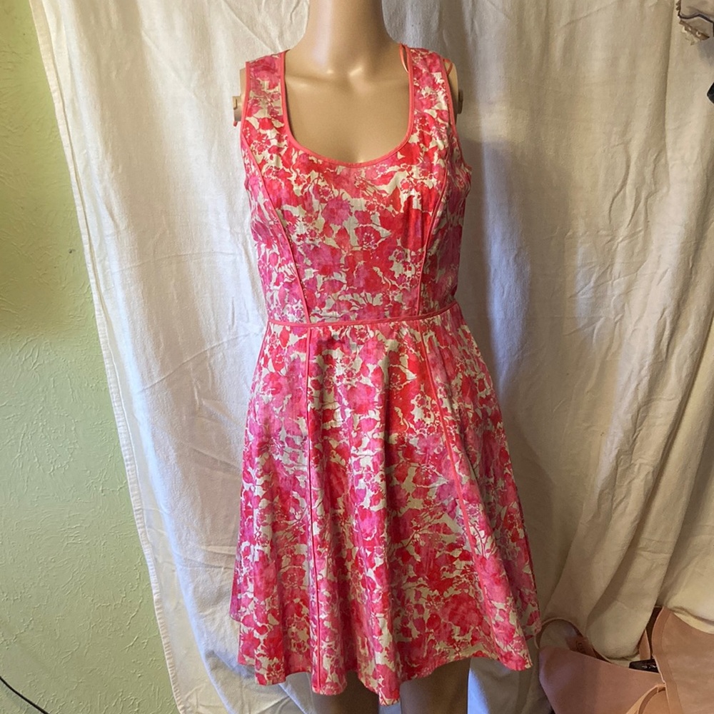 Jessica Simpson pink floral dress with piping